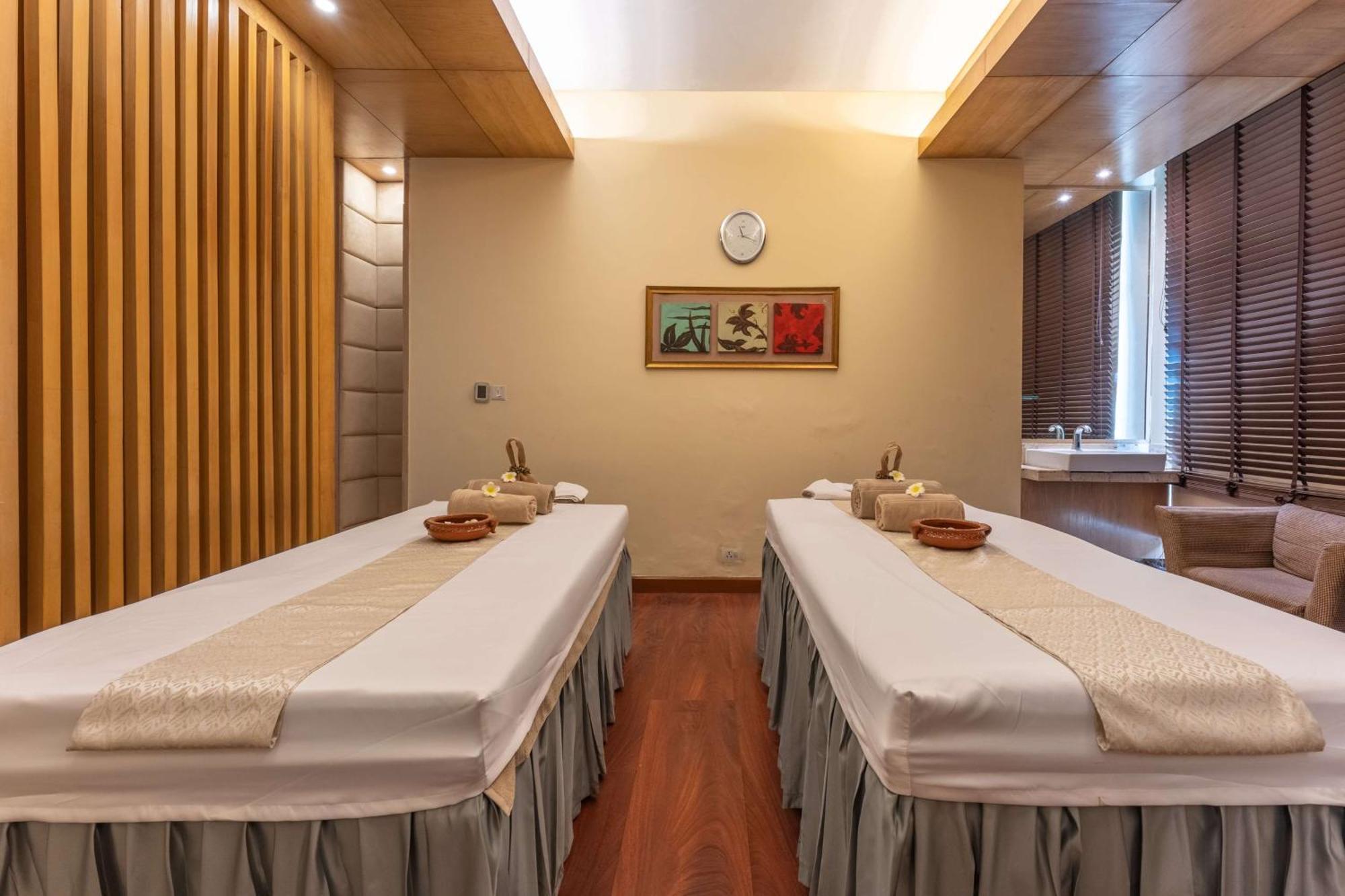 Radisson Blu Hotel, Hotel Indore