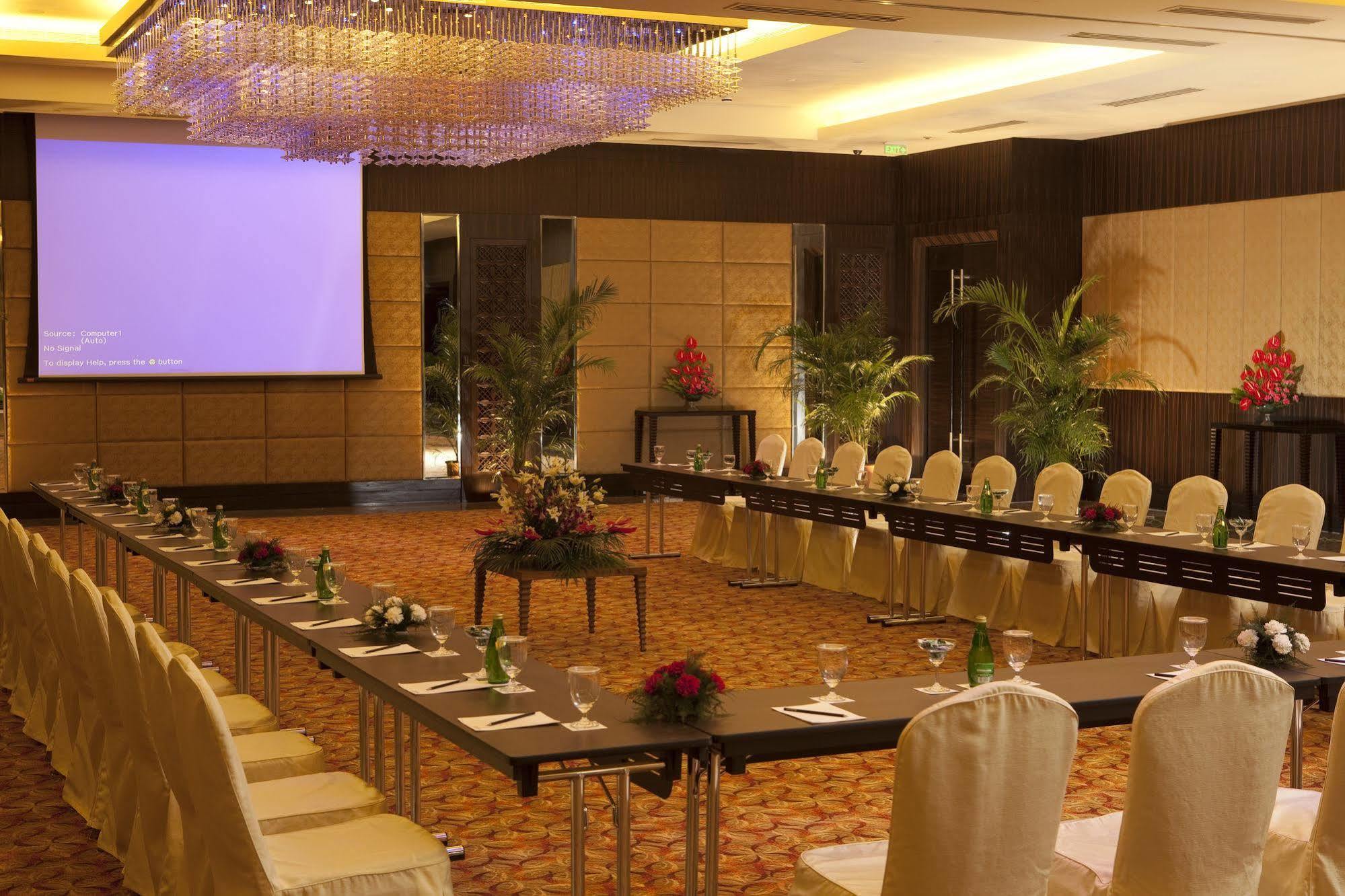 Radisson Blu Hotel, 5*
